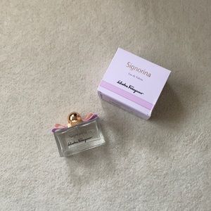 Signorina Salvatore Ferragamo empty  Full Set